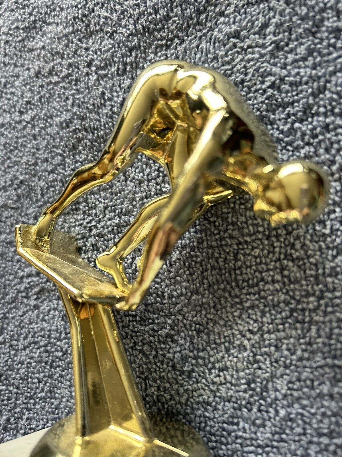 DIVING TROPHY 5.5 X 3.5 X 2  INCHES