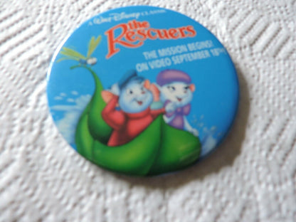 WALT  DISNEY  CLASSIC  "THE RESCUERS" THE MISSION BEGINS! 3 INCH  ROUND PIN