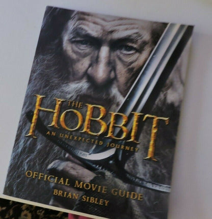 The Hobbit: an Unexpected Journey Official Movie Guide by Brian Sibley (2012, Tr