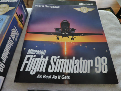 MICROSOFT FLIGHT SIMULATOR 98 AS REAL AS IT GETS 1998