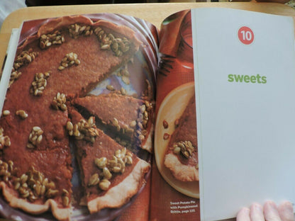 WEIGHTWATCHERS WHAT TO COOK NOW--300 RECIPES FOR EVERY KITCHEN 2014