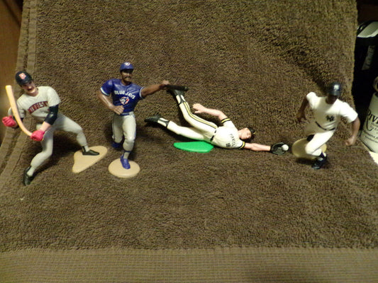 Lot of 4 Baseball Player Minifigures: Pirates, Yankees, Minnesota, Blue Jays