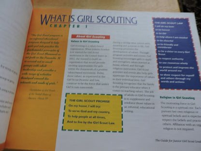 THE GUIDE FOR JUNIOR GIRL SCOUT LEADERS 1994
