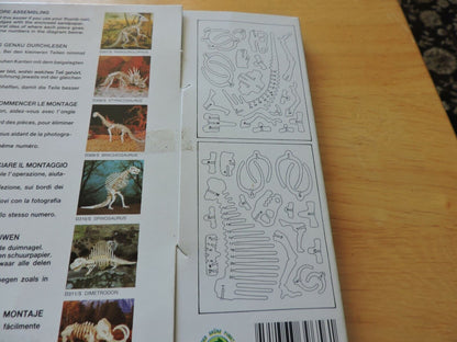 IQ ASSEMBLING PRODUCTS SERIES:  SPINOSAURUS--WOODEN PUZZLE