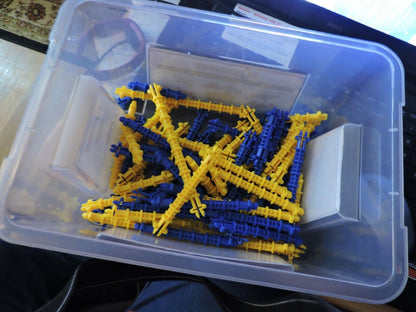 STEM EDUCATIONAL BUILDING SE--IQ BUILDER  147 PIECES