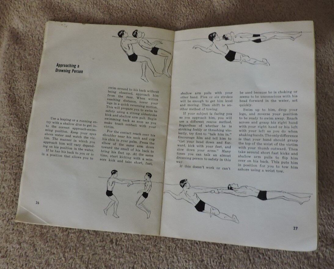 Boy's Scout Merit Badge Pamphlet "Lifesaving" 1976 Printing of the 1965 Edition