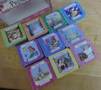 DISNEY PRINCESS 10 BOARD BOOKS IN BOOK BLOCK (USED)