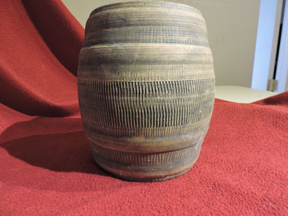 VINTAGE  7"  CERAMIC Maple Syrup Barrel - Stamped USA On Bottom
