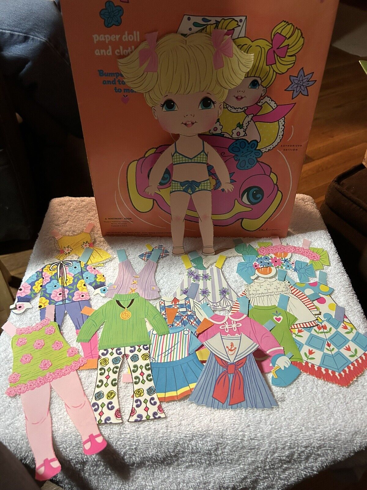 WHITMAN BABY GO BYE BYE PAPER DOLL AND CLOTHES ( BUGGY NOT INCLUDED) 1971