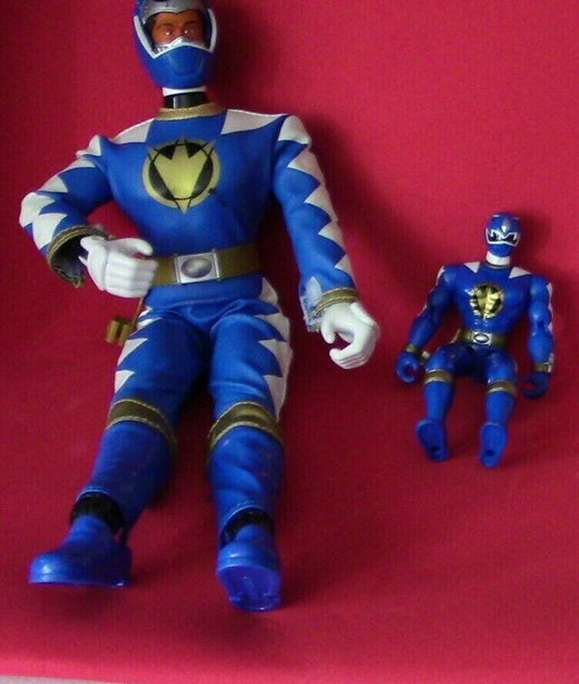 Bandai Blue Power Ranger Figurine Set (14