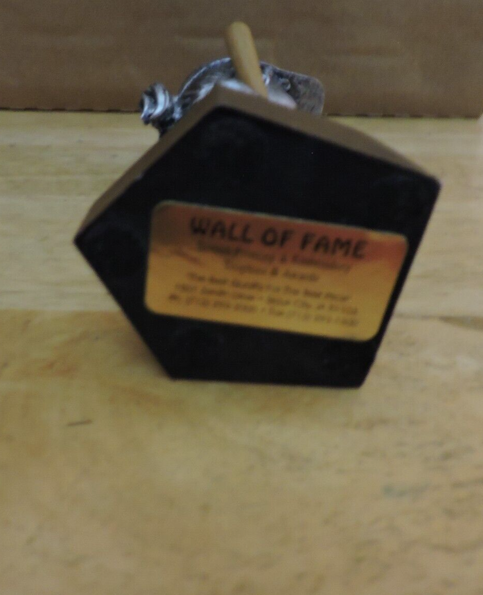 BOBBLE HEAD BASEBALL TROPHY ( GIRL) READY FOR NEW NAME PLATE