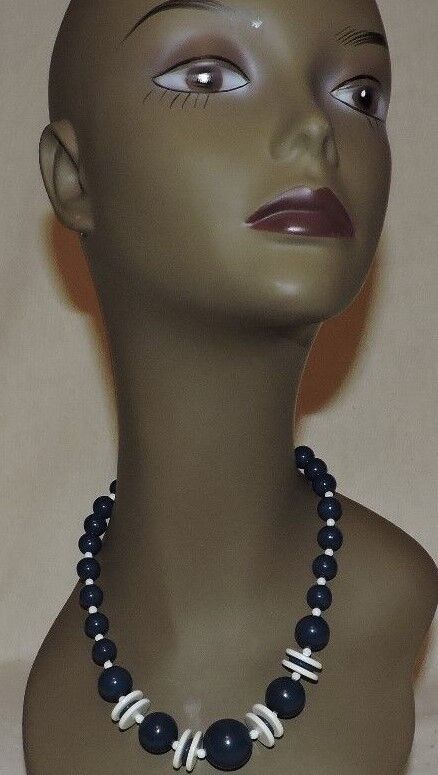 9" Black/White Beaded Necklace