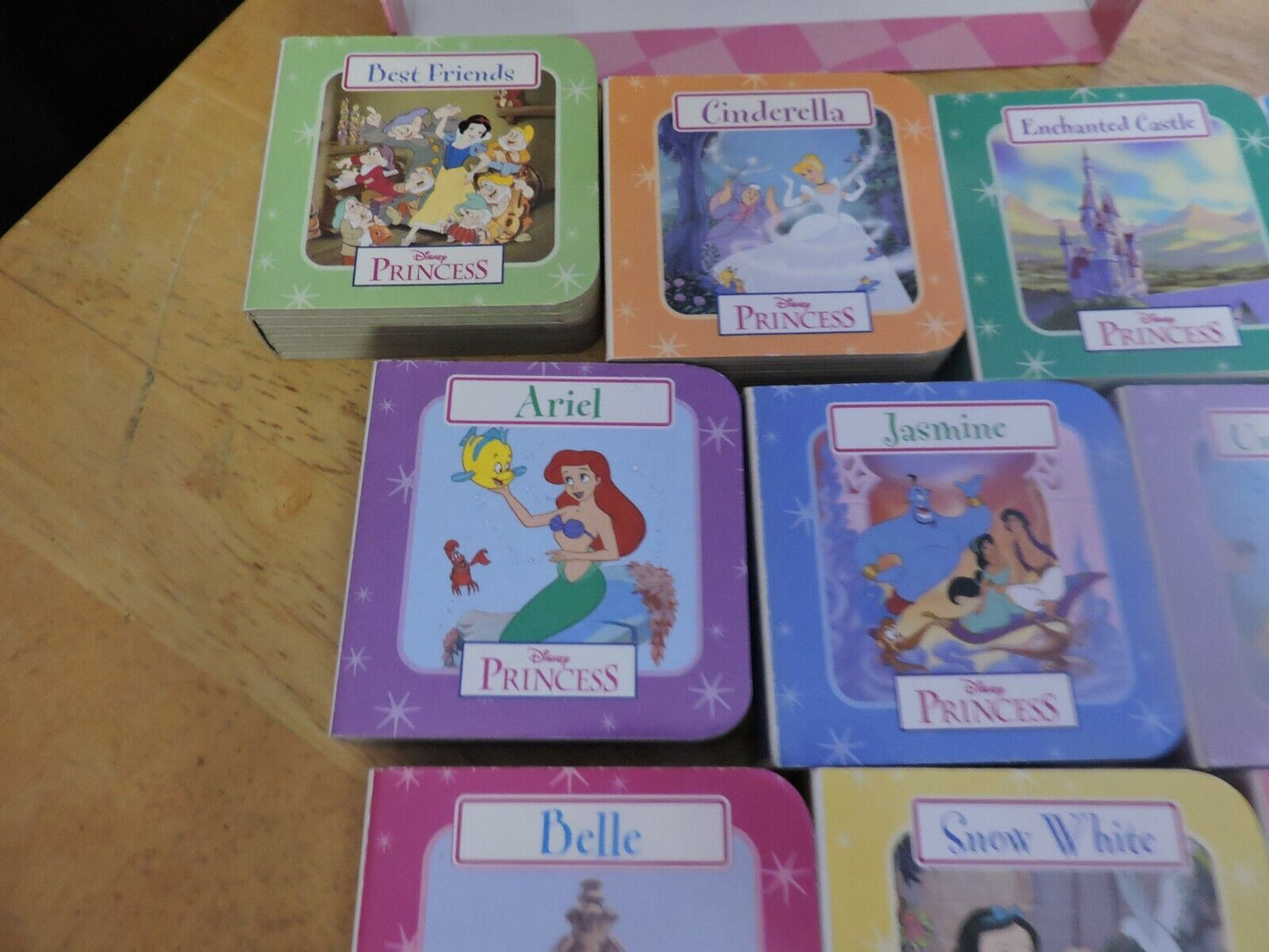 DISNEY PRINCESS 10 BOARD BOOKS IN BOOK BLOCK (USED)