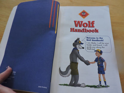 CUB SCOUT: WOLF  HANDBOOK  2005
