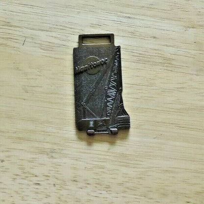 Vintage Manitowoe Key Fab