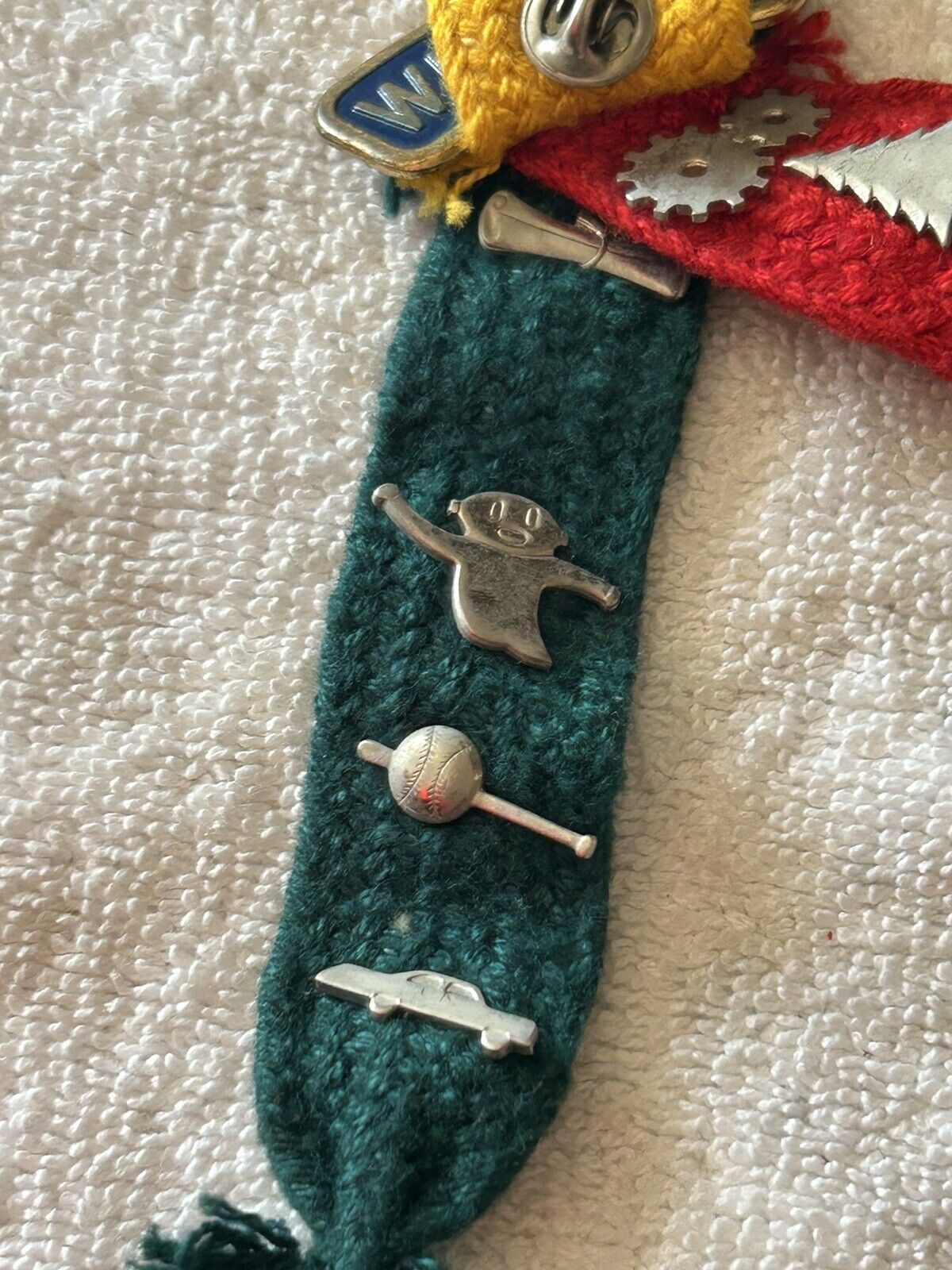 BOY SCOUTS WEBOLOS TRICOLOR RIBBON WITH 14 ACTIVITY PINS