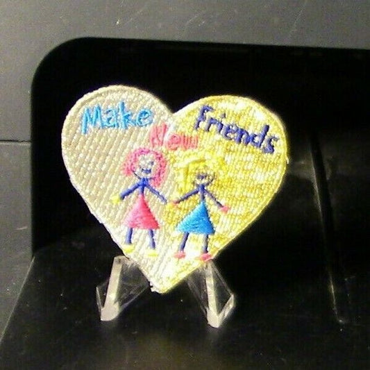 Girl Scout Round "Make New Freinds" Activity Patch