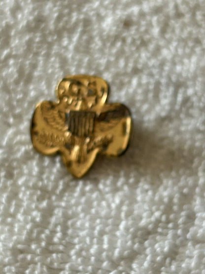 GIRL SCOUTS OF AMERICA:  VINTAGE GS UNIFORM PIN
