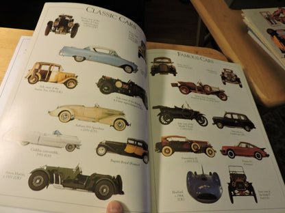 THE GIANT STICKER BOOK OF THINGS THAT GO! CREATE YOUR OWN PICTURE BOOK HUNDREDS
