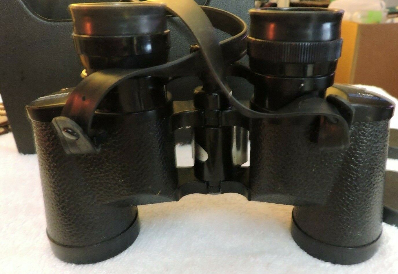 BUSHNELL BINOCULARS SPORTSVIEW WITH CASE  7 X 35