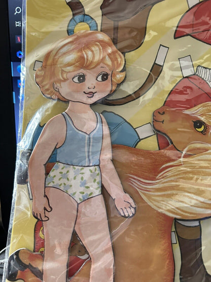GERMAN: ANKLEIDEPUPPE MIT PONY-VIELE VERSCHIEDENE TEILE--DOLL AND PONY--NEW