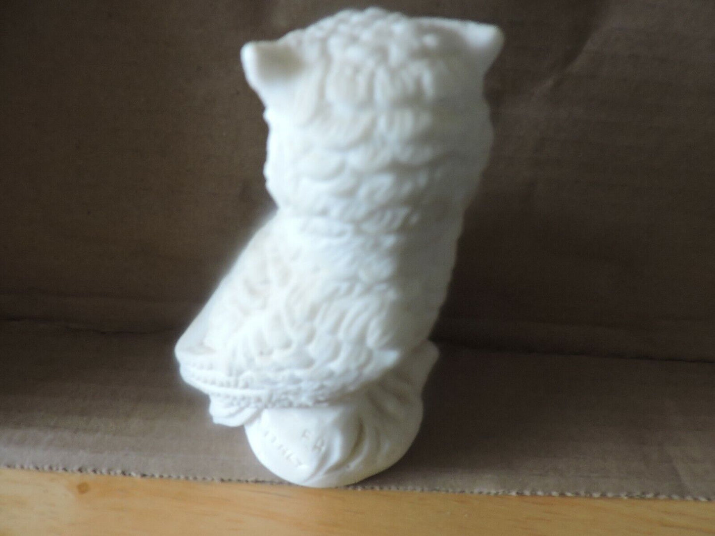 ALABASTER HORNED OWL MADE IN ITALY  5 INCHES TALL