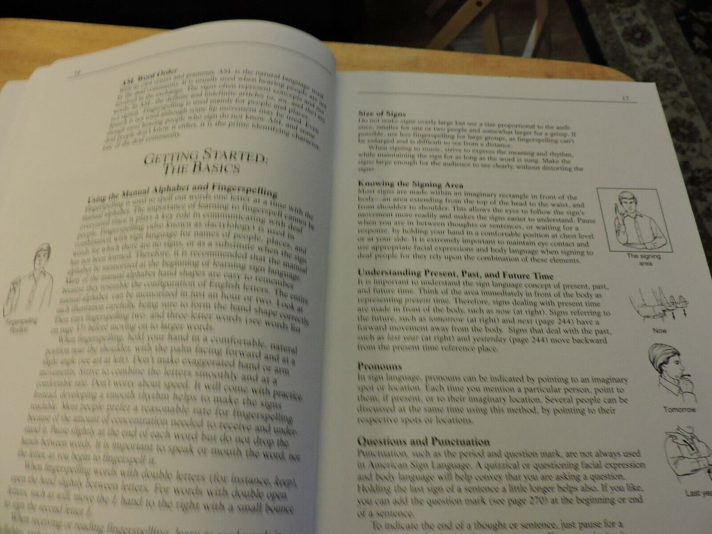 SIGNING ILLUSTRATED THE COMPLETE LEARNING GUIDE (OVER 1350 SIGNS)