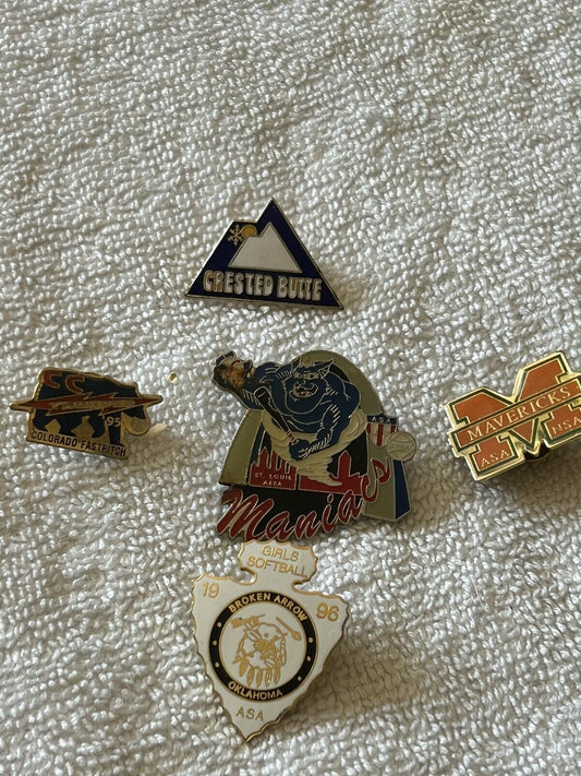 SOFTBALL PINS:  (5) MAVERICKS-2, CRESTED BULLE, CC, BROKEN ARROW 1996