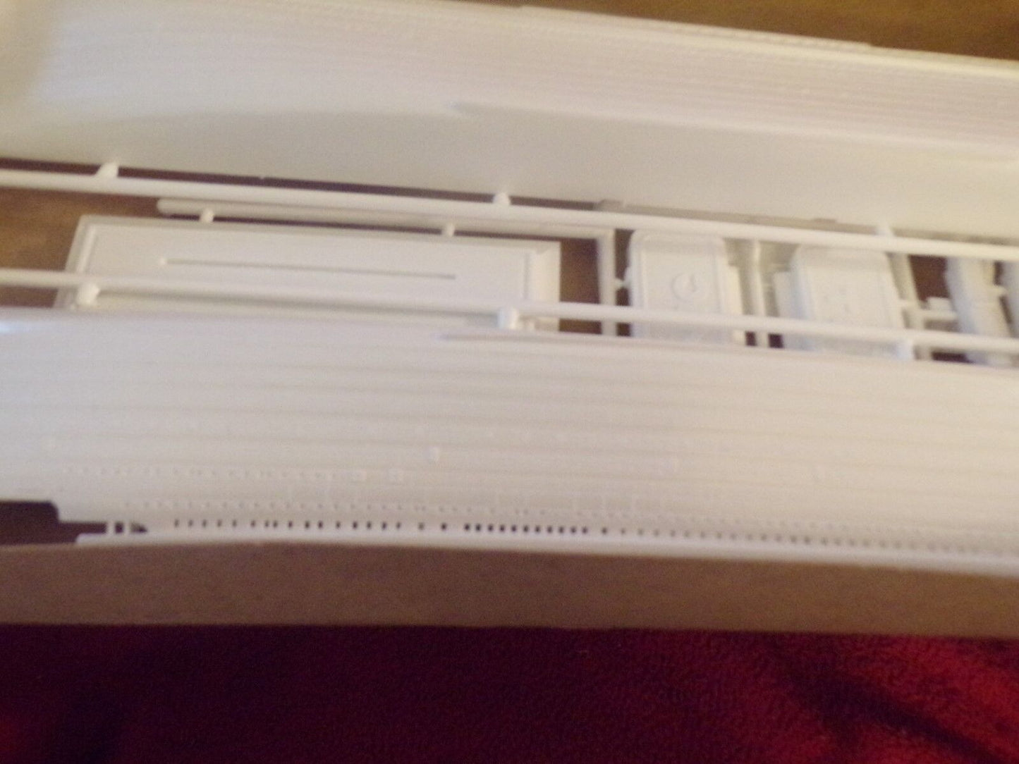 Vintage (1974) Revell Model: RMS Titanic Scale Model: 18 1/2" Long-1/570 Scale