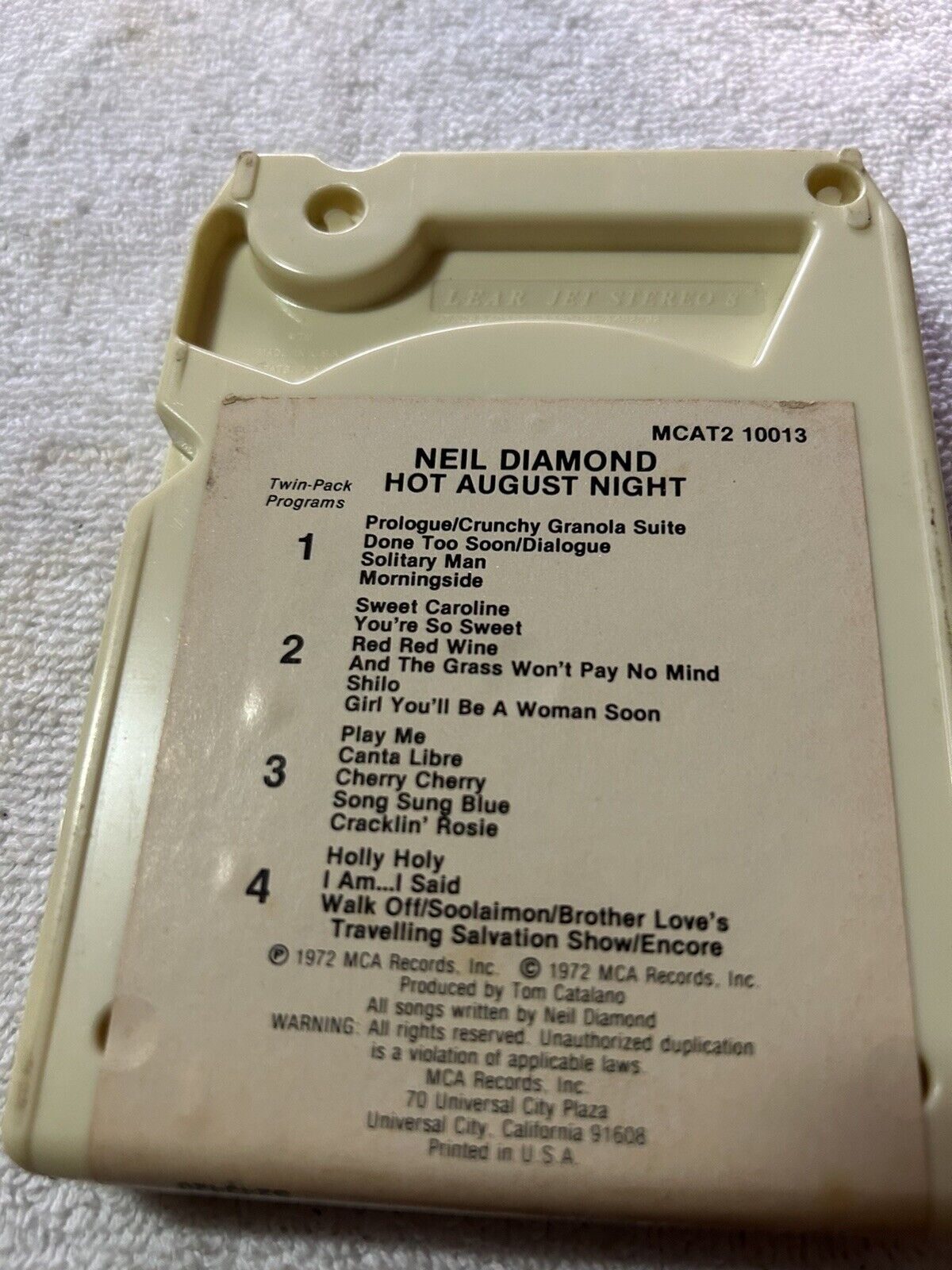 8 TRACK TAPE:  Neil Diamond Hot August Night  1972 MCA
