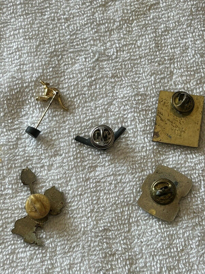MISC. LAPEL PINS (5) DEVIL, SKOAL, KANGAROO, PLANE, ART