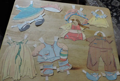 VINTAGE BABY PAPER DOLL OUTFITS 14 PIECES