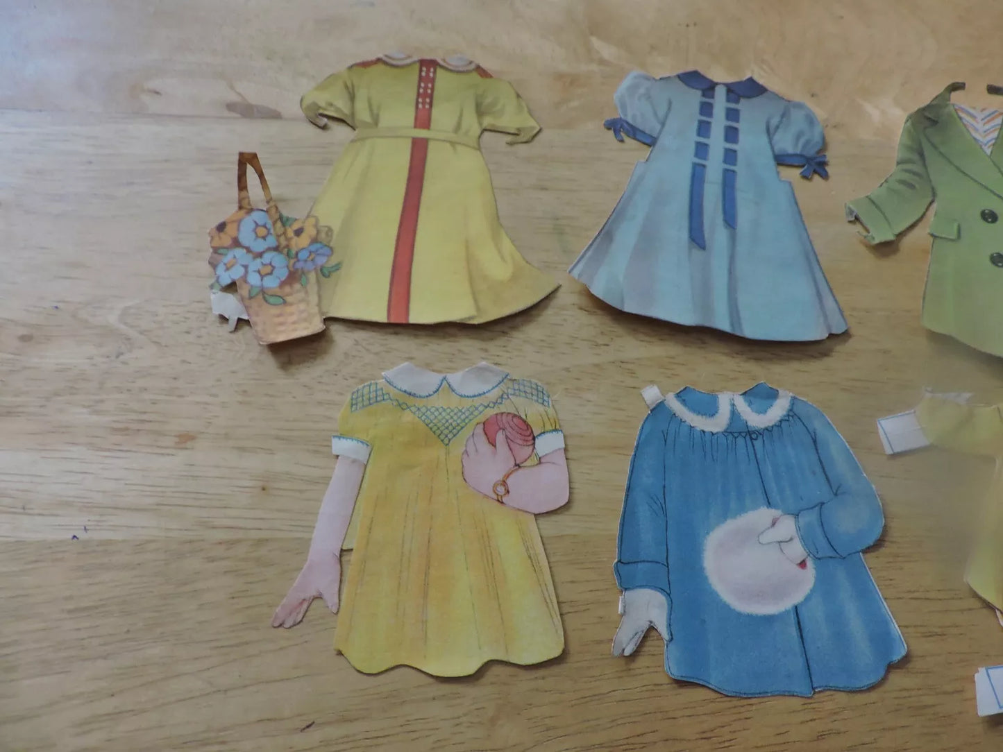 VINTAGE YOUTH PAPER DOLL OUTFITS 6 PIECES