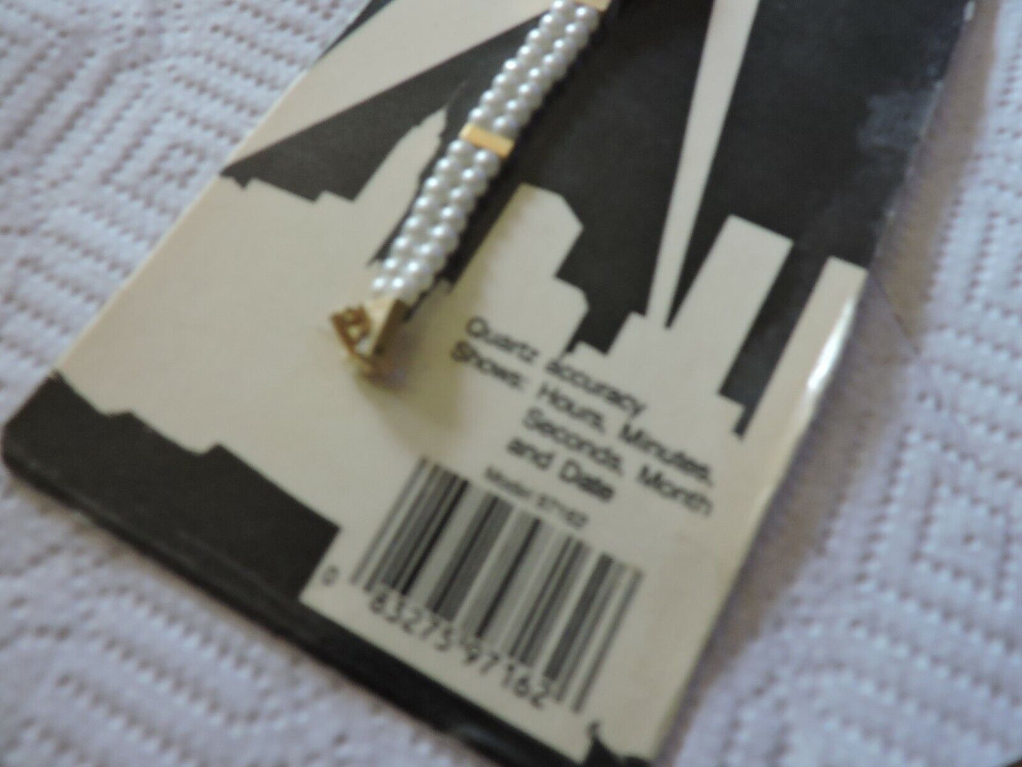 VINTAGE BRIGHT LIGHTS QUARTZ WATCH NEW (OLD) ON CARD