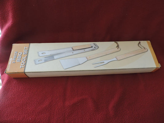 KITCHEN WORTHY 3 PIECE BBQ SET #060-1003 WOOD HANDLES NEW IN ORIGINAL BOX