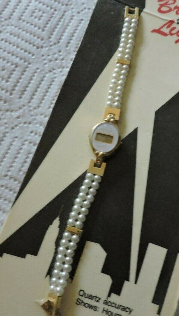 VINTAGE BRIGHT LIGHTS QUARTZ WATCH NEW (OLD) ON CARD