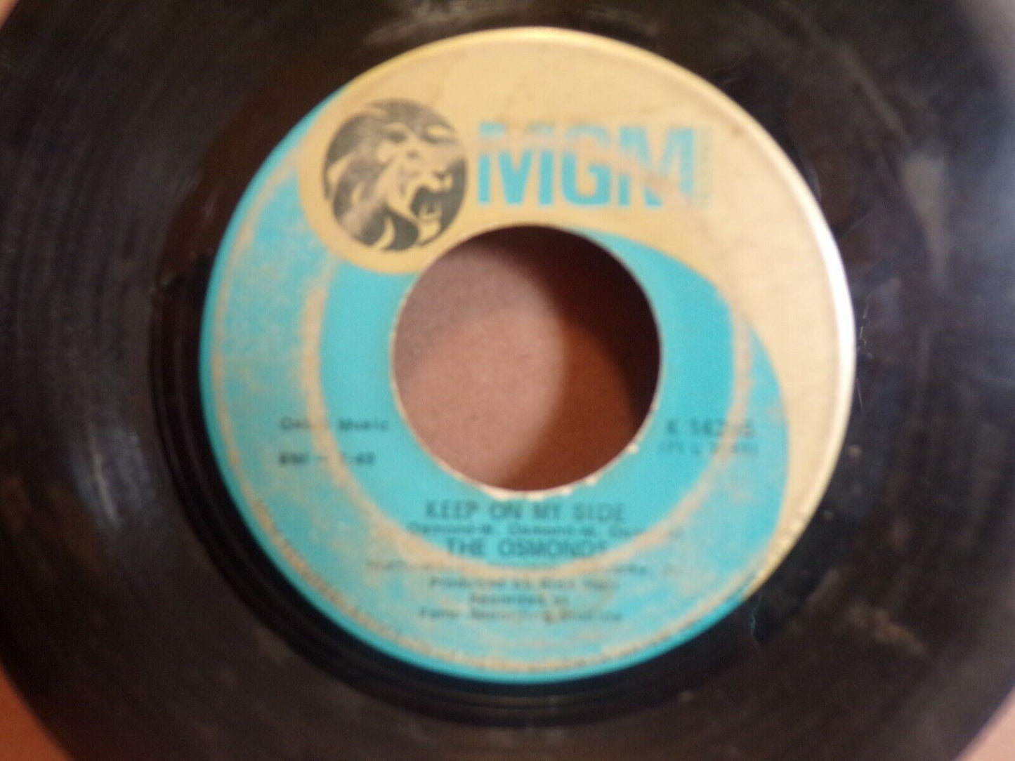 The Osmonds presents Yo-Yo/Keep On My Side Vinyl Record
