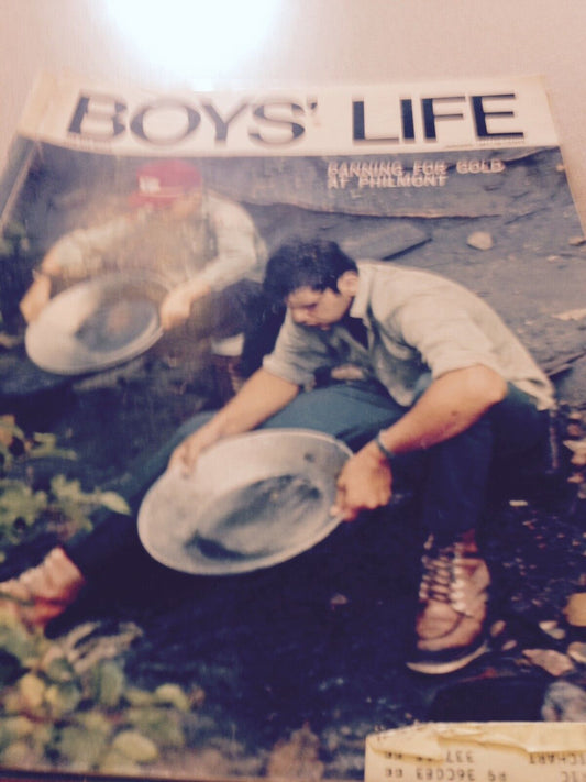 VINTAGE BOYS LIFE MAGAZINE - JANUARY 1971