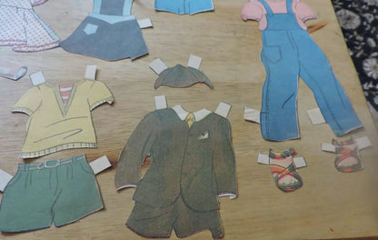 VINTAGE PAPER DOLL OUTFITS 19 PIECES