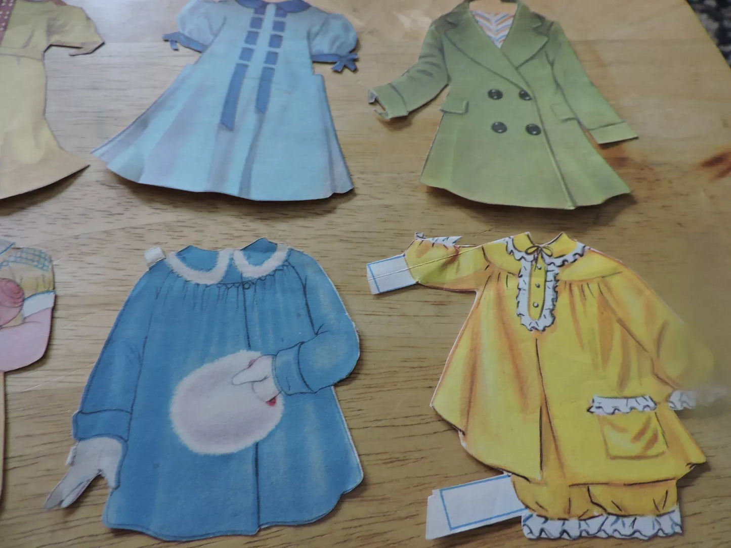 VINTAGE YOUTH PAPER DOLL OUTFITS 6 PIECES