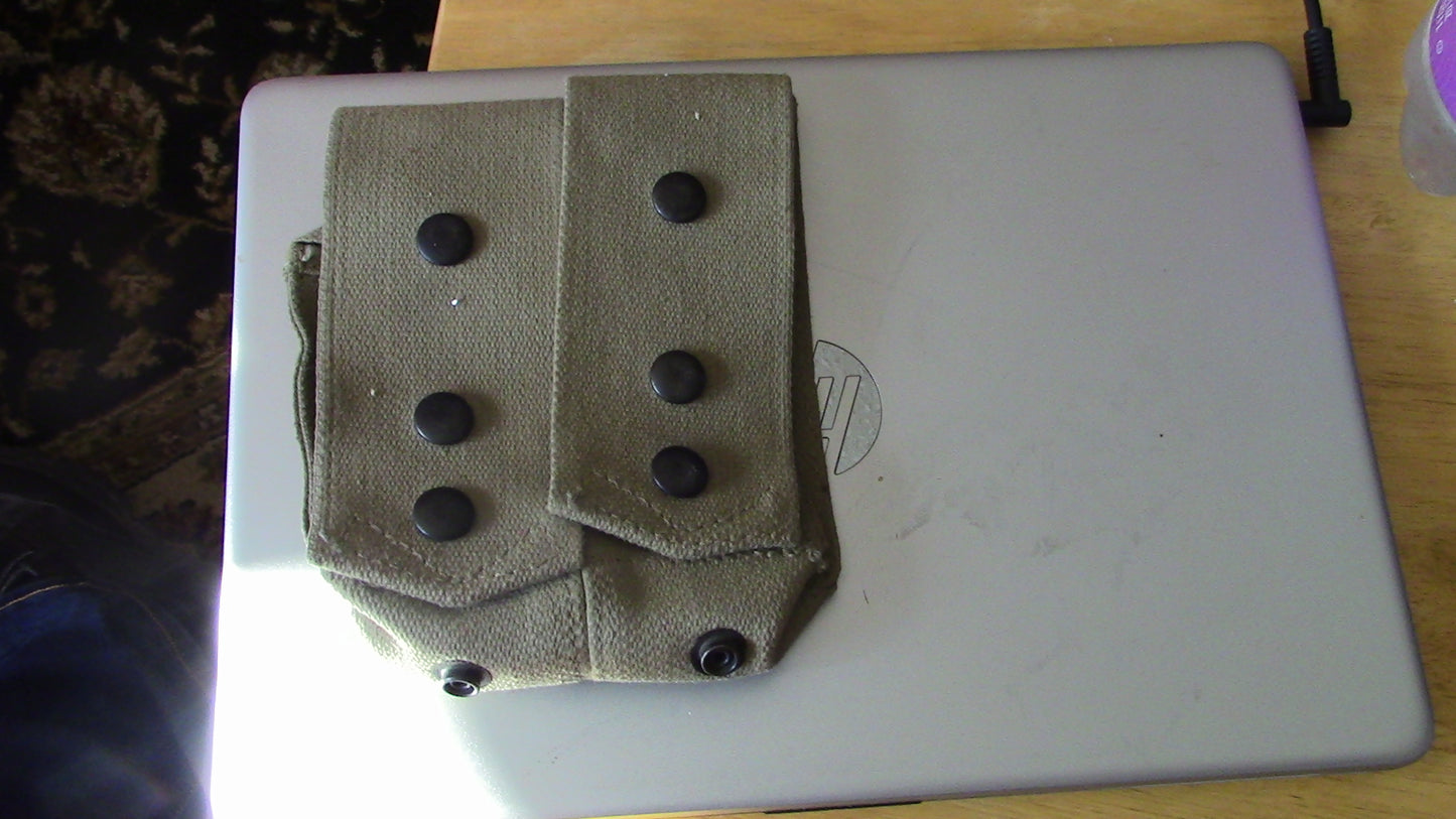 WWII-Army Two Pouch Grenade Holder